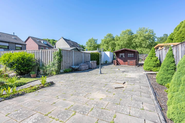 Foto 19 van Meuserstraat 107