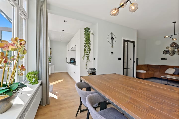 Foto 21 van Hendrik Zwaardecroonstraat 62