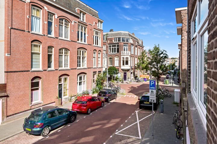 Foto 25 van Hendrik Zwaardecroonstraat 62