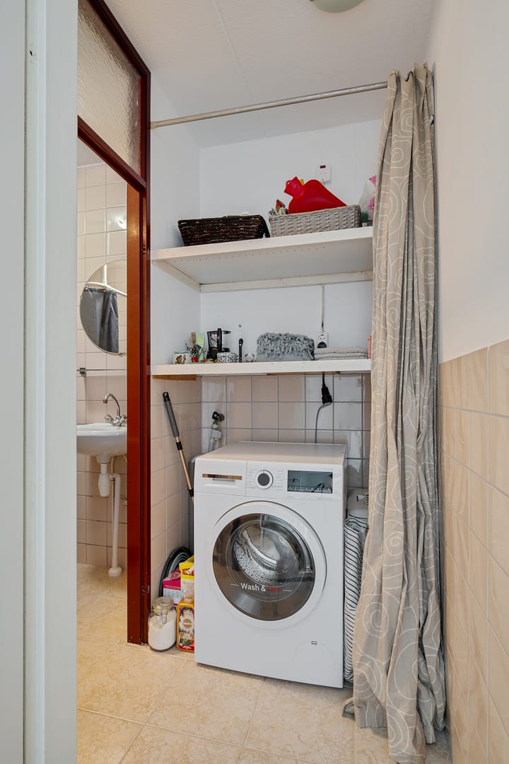 Photo 13 of Zuidvliet 328