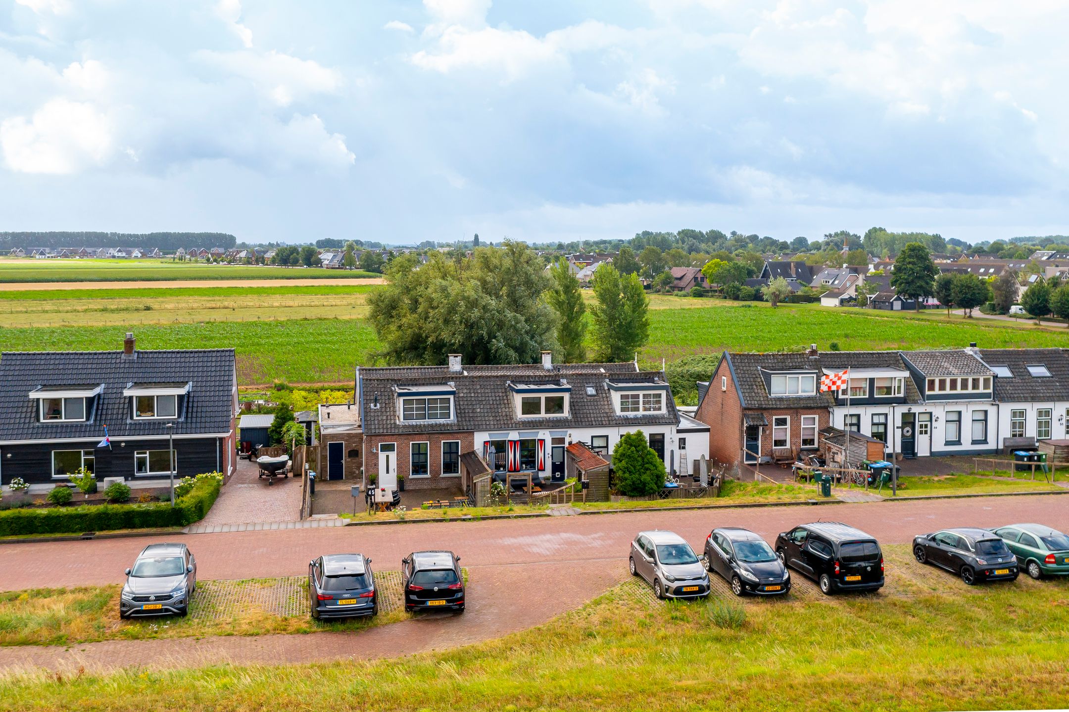 Foto 30 van Sleeuwijksedijk 43