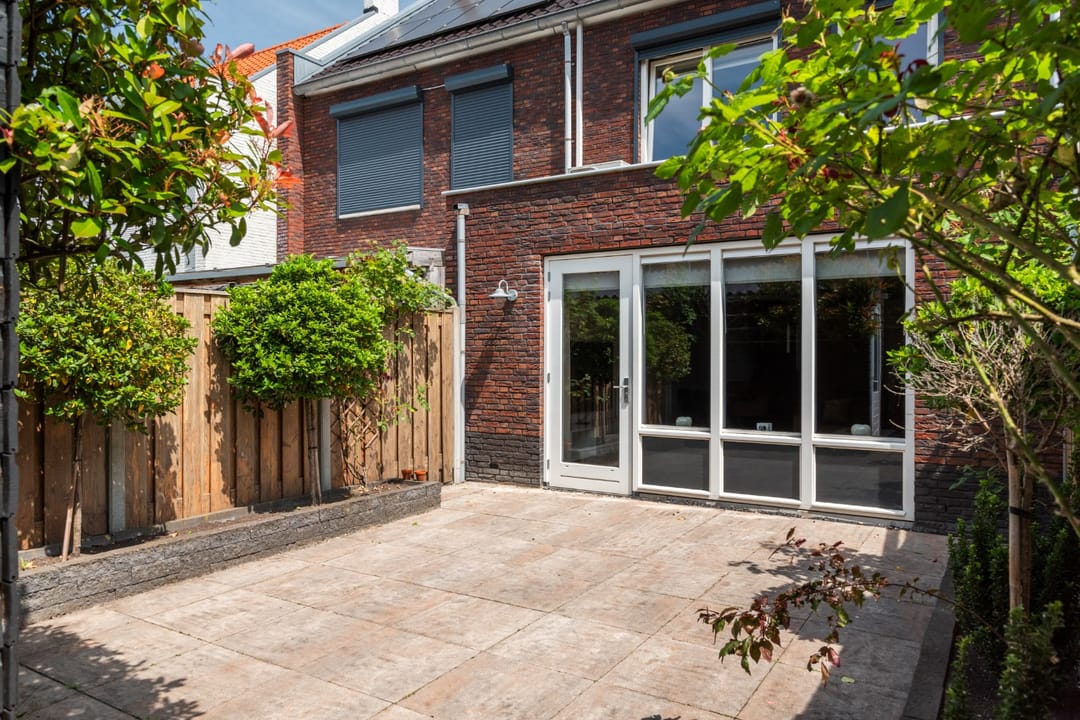 Foto 32 van Meester N J van Riemsdijkstraat 16