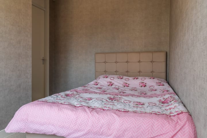 Photo 43 of Meester N J van Riemsdijkstraat 16