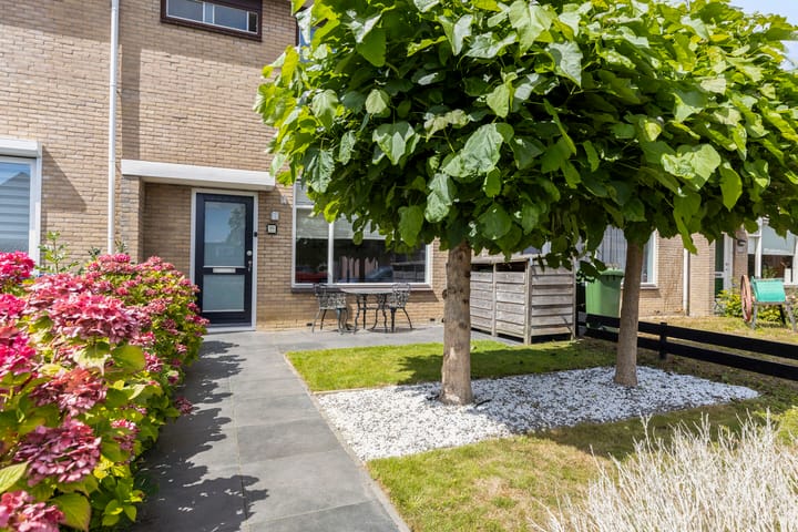 Foto 8 van Roofvogelstraat 85