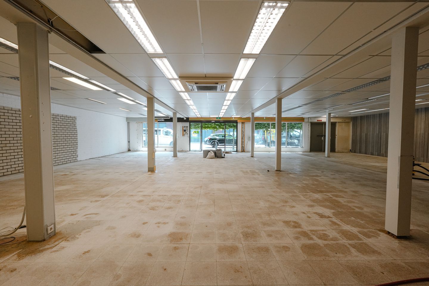 View photo 5 of Willem-Alexanderstraat 39