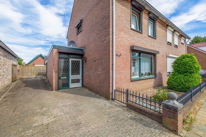 Foto 2 van Monseigneur Theelenstraat 5