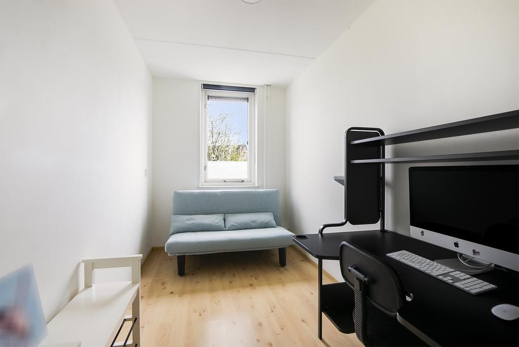 Foto 12 van Leeuwerikenstraat 18