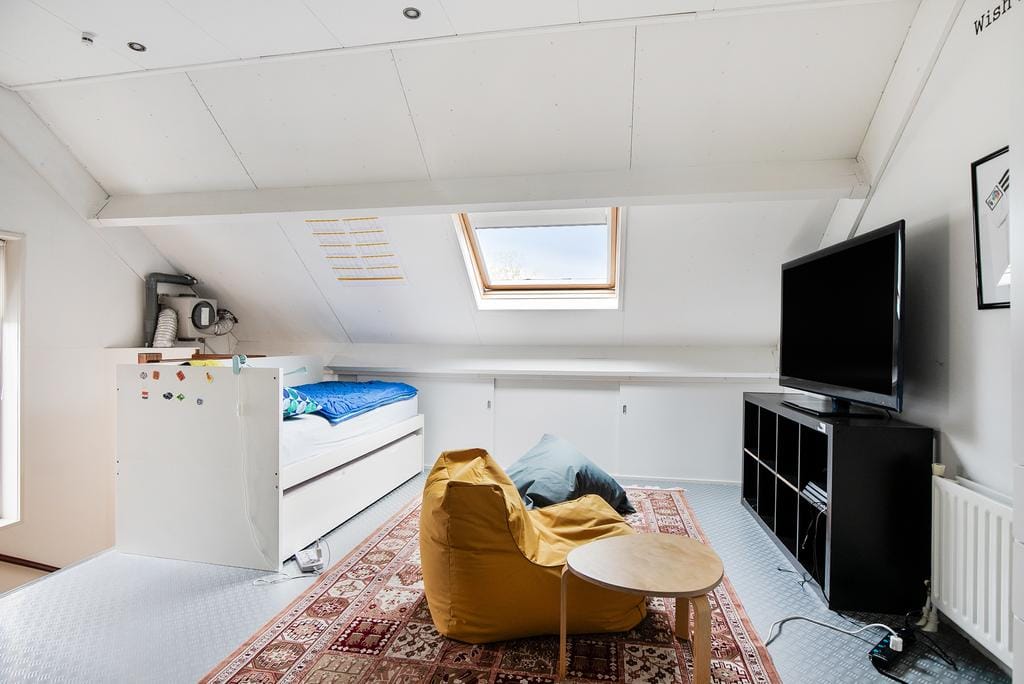 Foto 13 van Leeuwerikenstraat 18