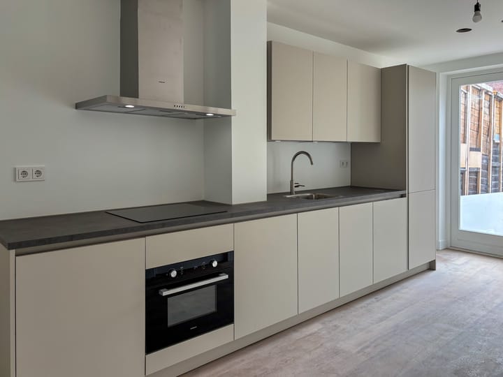 Photo 2 of Guisweg 47-A