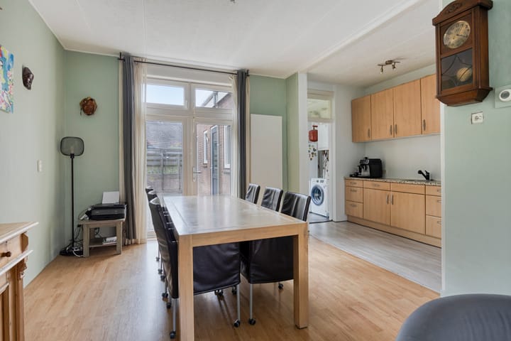 Foto 8 van Jan van Galenstraat 7