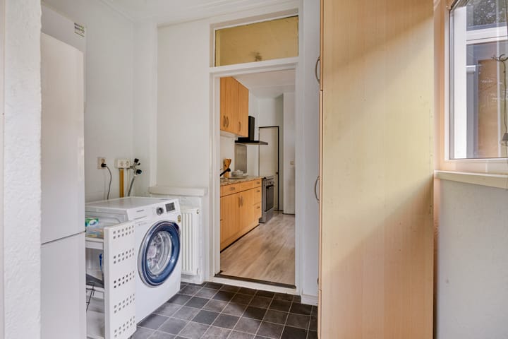 Foto 18 van Jan van Galenstraat 7