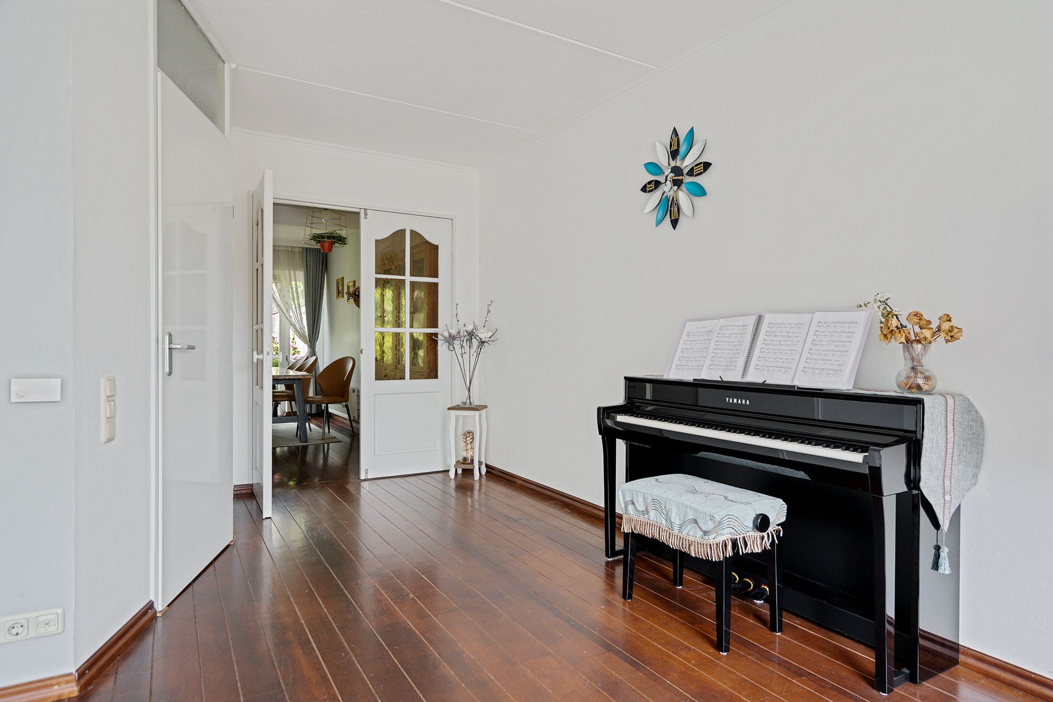 Foto 15 van Generator 3