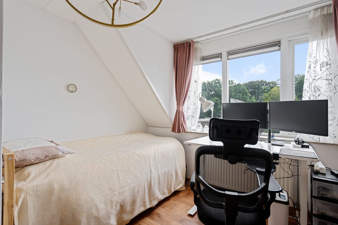 Foto 28 van Generator 3