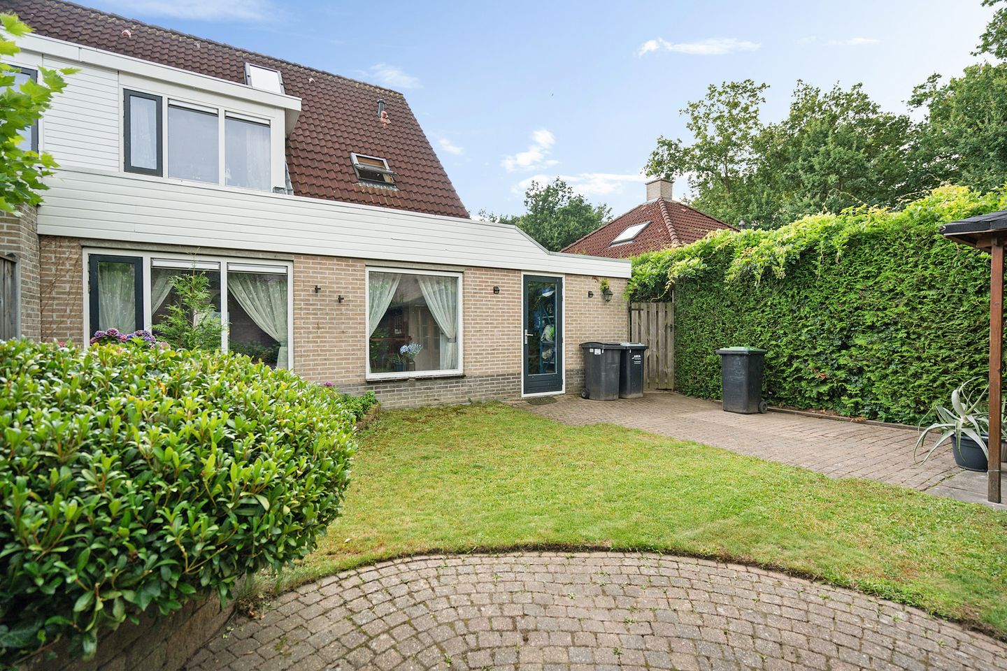 Foto 35 van Generator 3