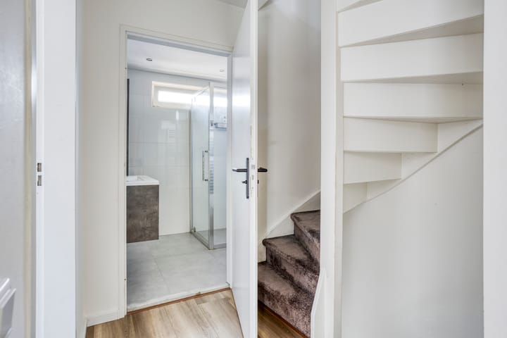 Foto 16 van Johan de Wittstraat 16