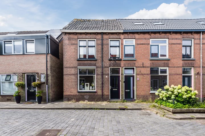 Wttewaall van Stoetwegenstraat 1 D