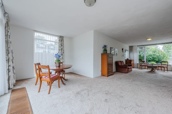 Photo 8 of Professor Van der Waalslaan 12