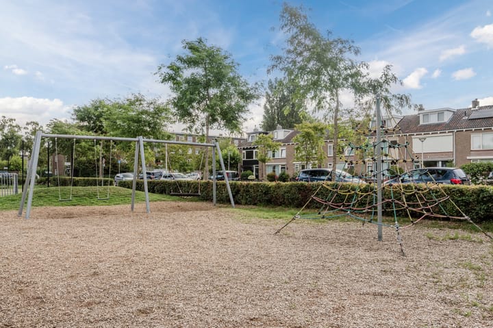 Photo 33 of Professor Van der Waalslaan 12