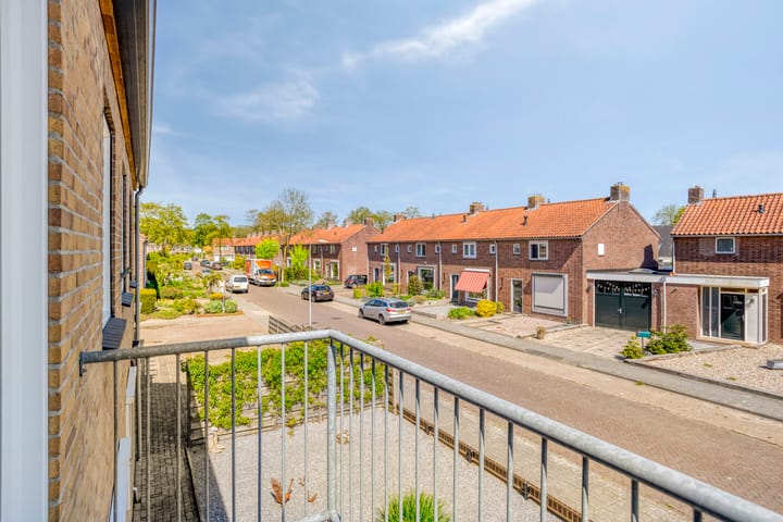 Foto 24 van Graaf Florislaan 49