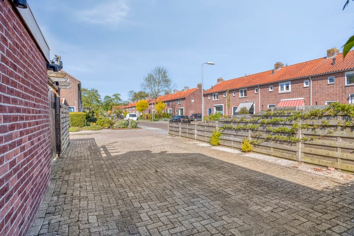 Foto 35 van Graaf Florislaan 49