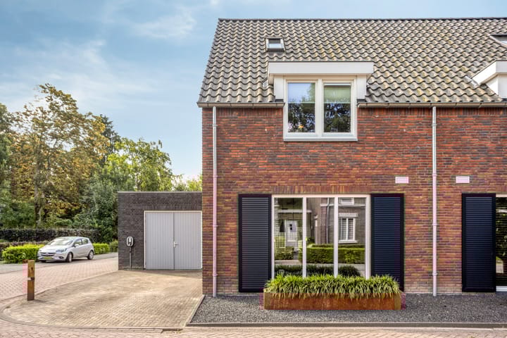 Foto 3 van Voorthof 11