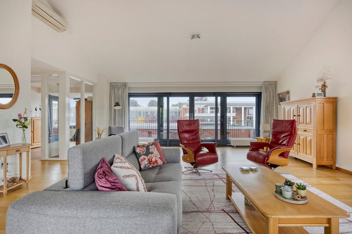 Foto 16 van Kerkplein 14