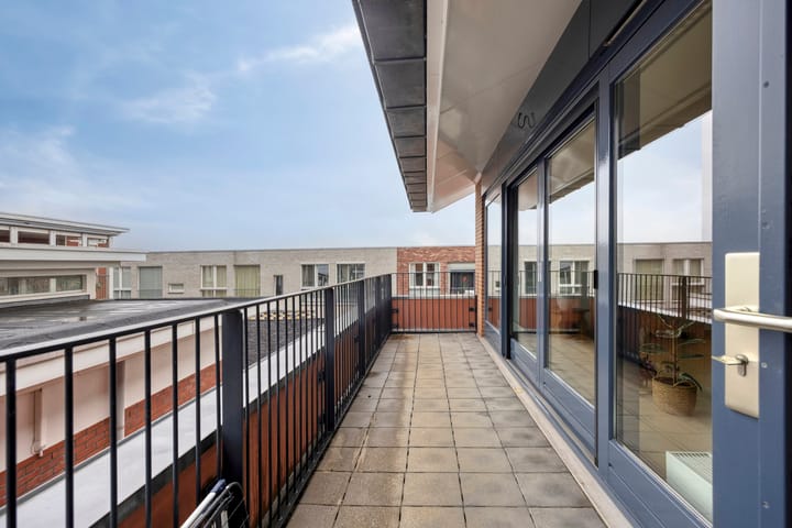 Foto 33 van Kerkplein 14