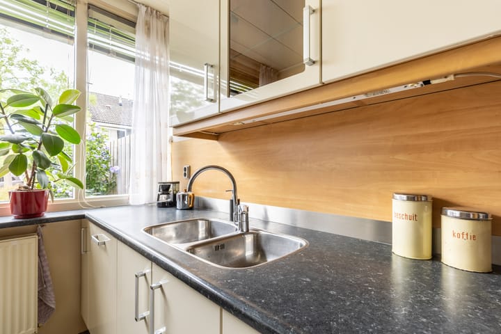 Foto 12 van Damaststraat 16