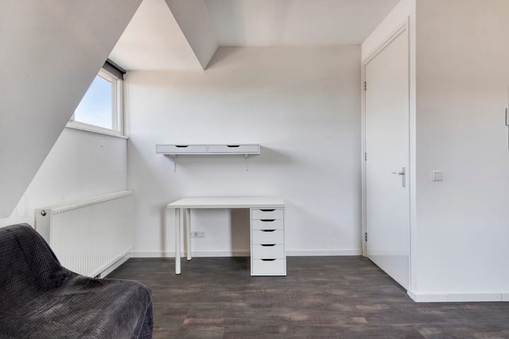 Foto 40 van Vurenstraat 14