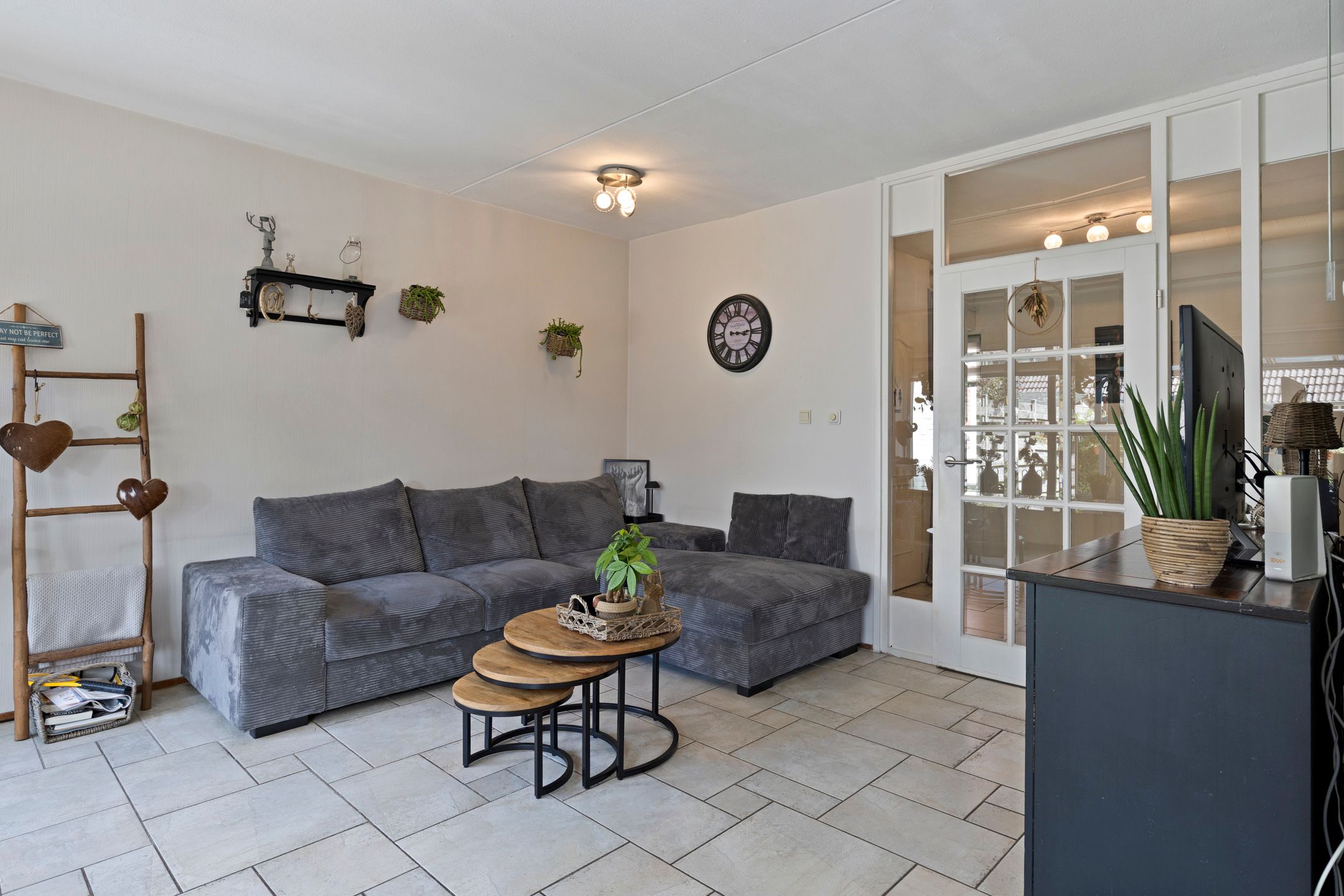 Photo 9 of Molbord 4