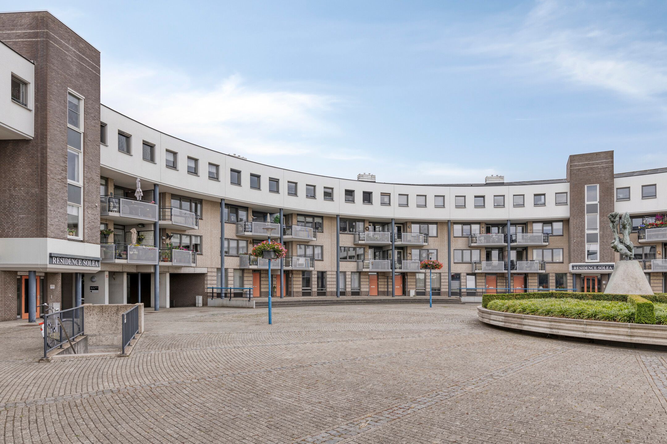 La Bonne Aventure, 64, Roermond, 6041MC, Limburg, Nederland 64