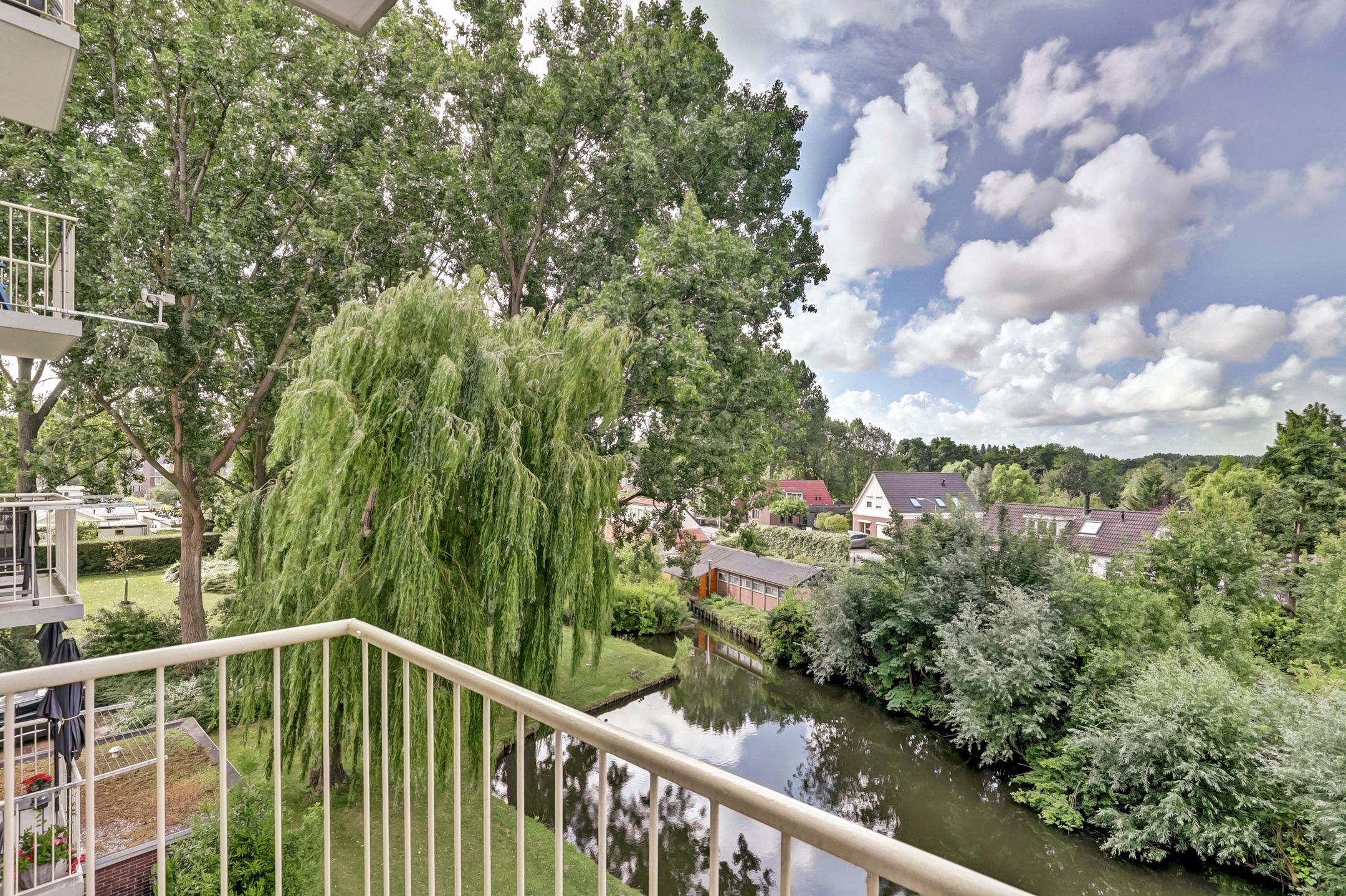 Photo 27 of Domela Nieuwenhuisweg 172