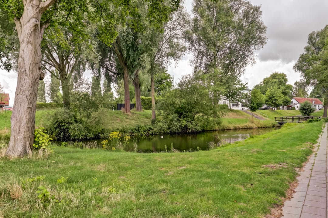 Photo 28 of Domela Nieuwenhuisweg 172