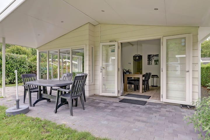 Photo 2 of Molengroet 1-711