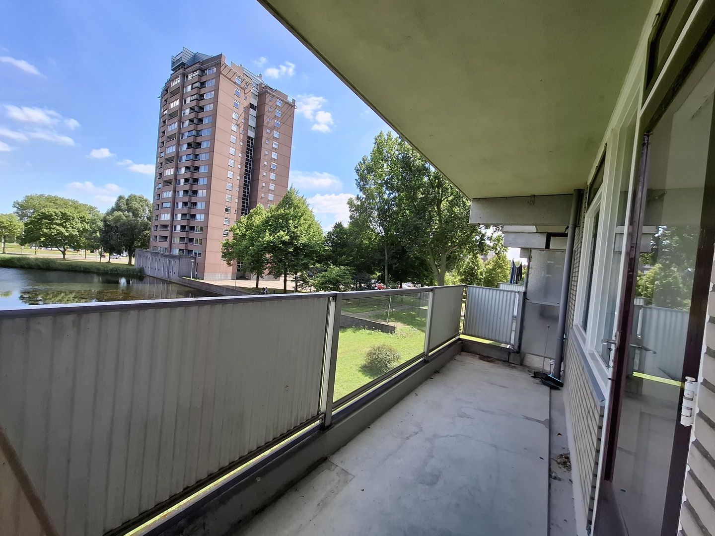 Photo 19 of Veenoord 332