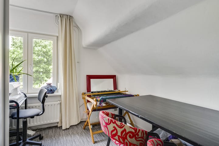 Photo 32 of Burgemeester Mertensstraat 10