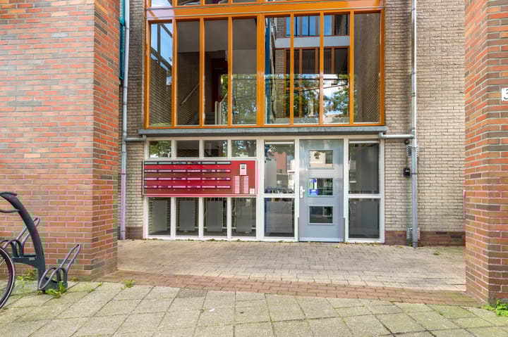 Foto 21 van Ruysdaelstraat 57