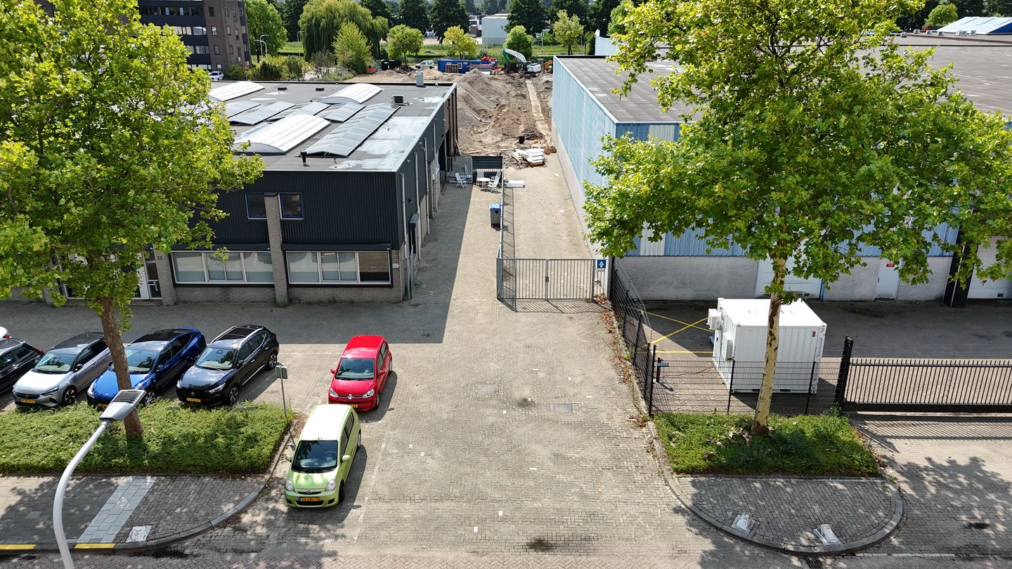 Bekijk foto 2 van Leerlooierstraat 2