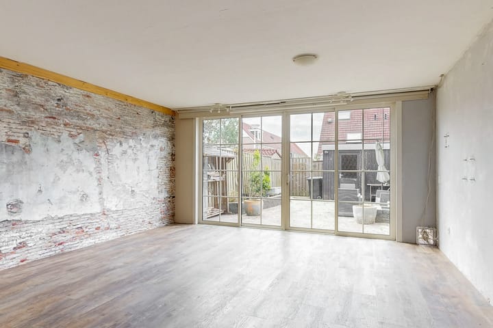 Foto 11 van Borstelgras 58