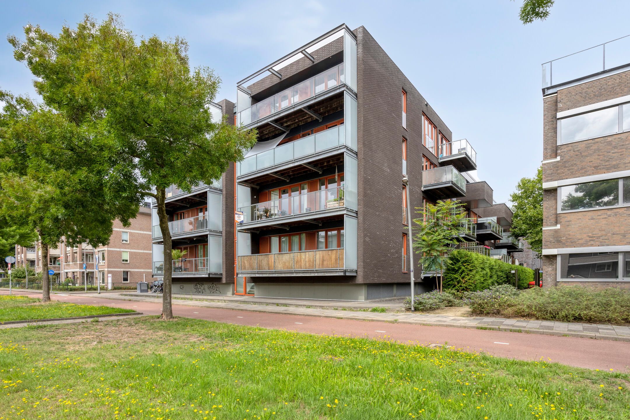 Photo 6 of Kamperfoeliestraat 12-B