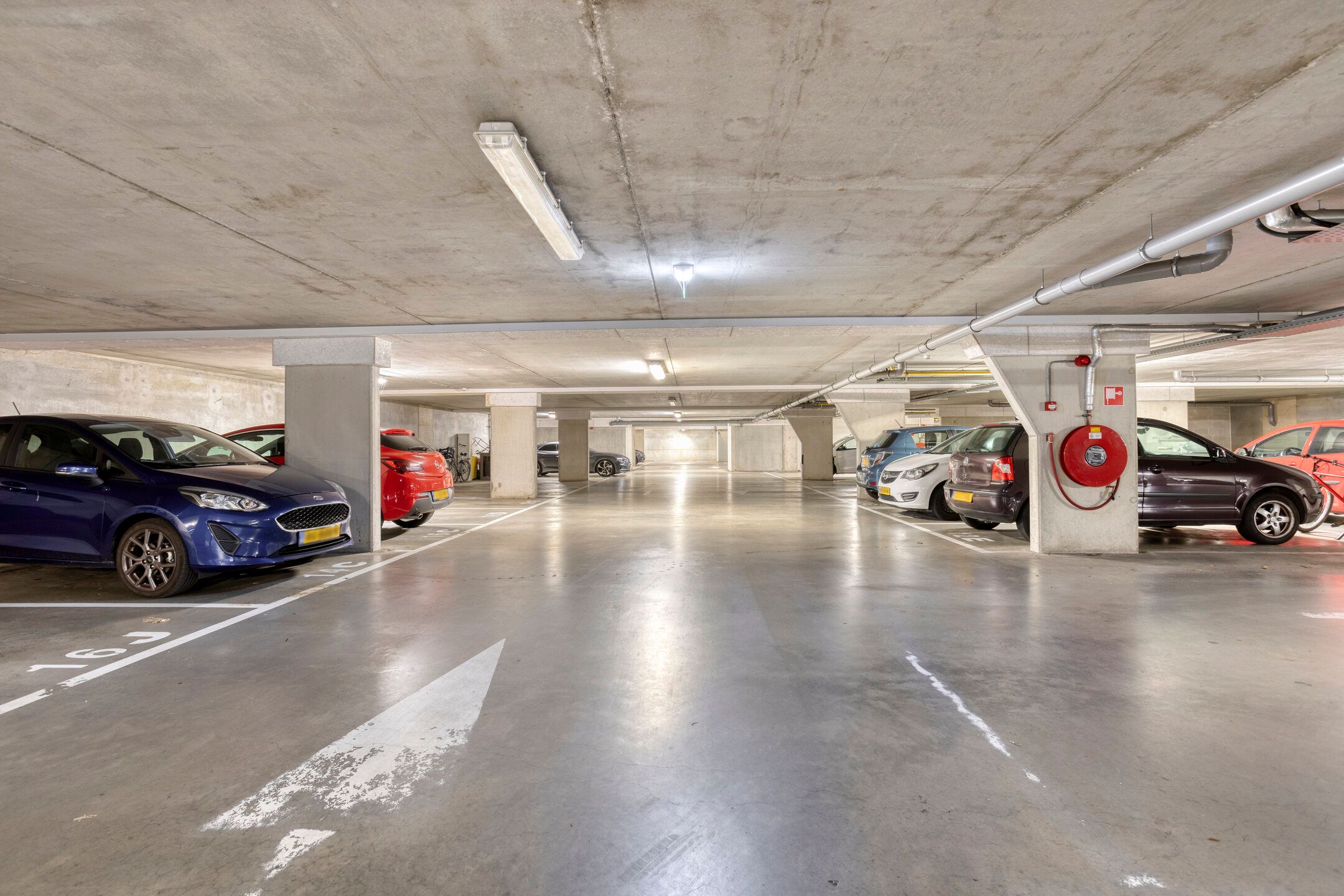 Photo 24 of Kamperfoeliestraat 12-B