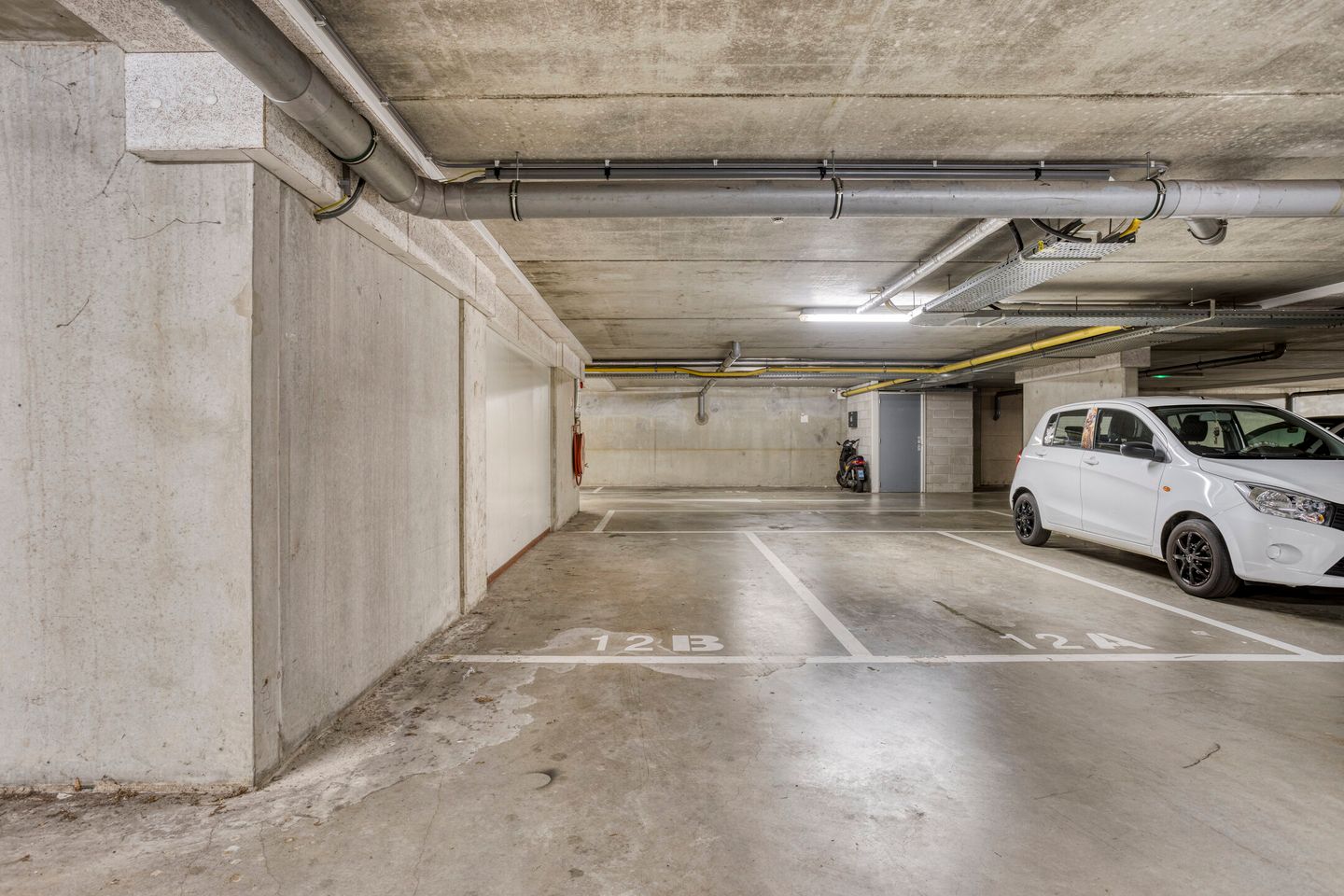 Photo 25 of Kamperfoeliestraat 12-B