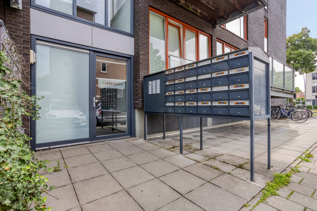 Photo 7 of Kamperfoeliestraat 12-B