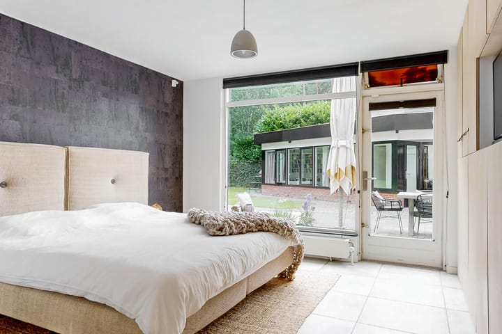 Photo 41 of Mesdaglaan 10-A