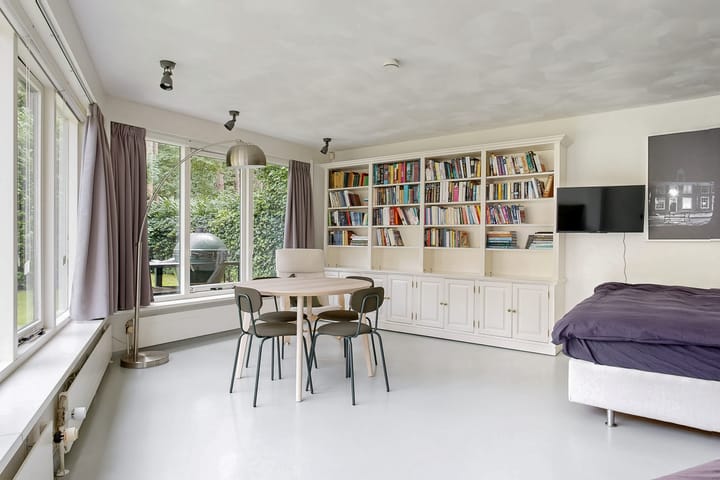 Photo 61 of Mesdaglaan 10-A