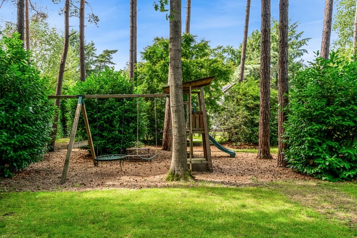 Photo 96 of Mesdaglaan 10-A