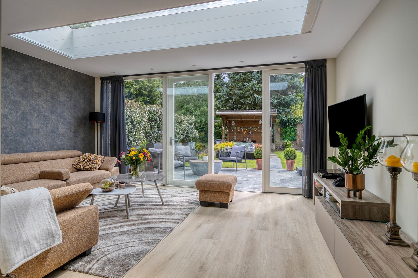 Foto 10 van den Brier 305