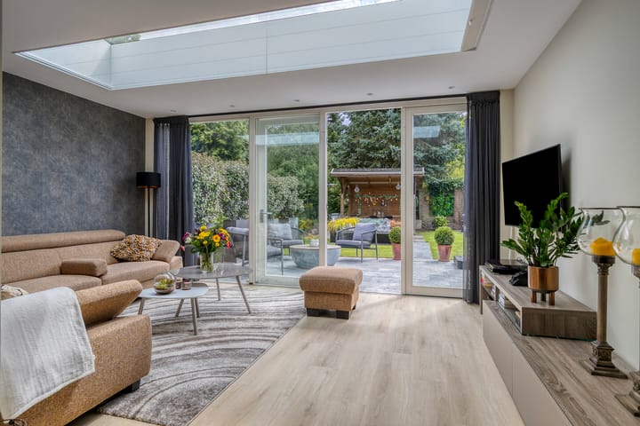 Foto 10 van den Brier 305