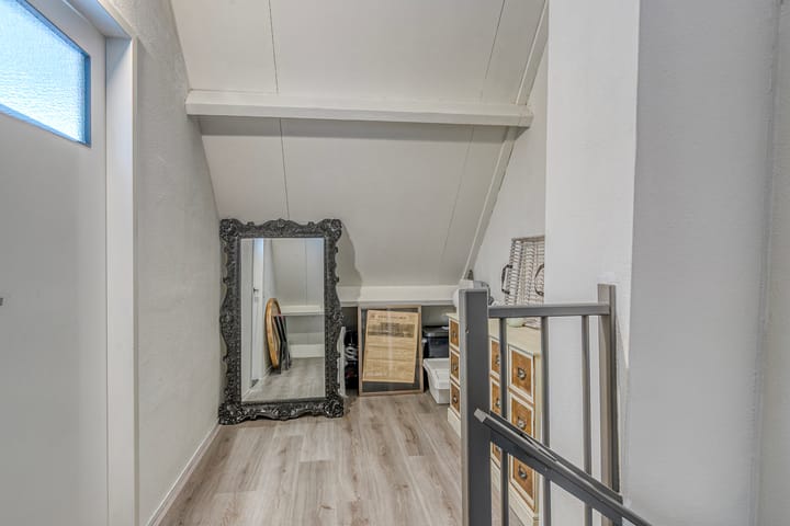 Foto 32 van den Brier 305