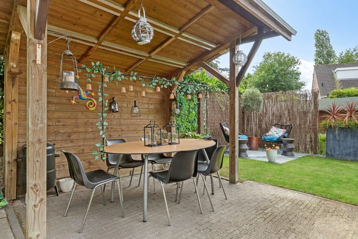 Foto 42 van den Brier 305